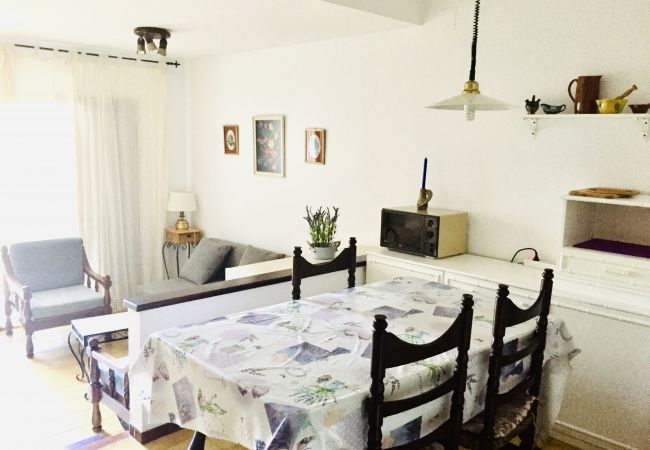 Ferienwohnung in L'Escala - PUEBLO PINOS