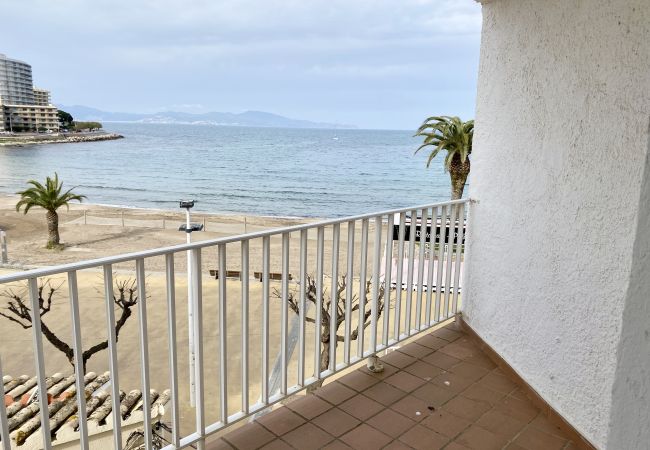 Ferienwohnung in L'Escala - RIELLS PARK 2