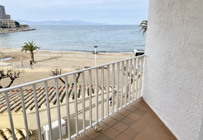 Ferienwohnung in L'Escala - RIELLS PARK 2