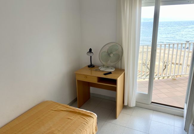 Ferienwohnung in L'Escala - RIELLS PARK 2