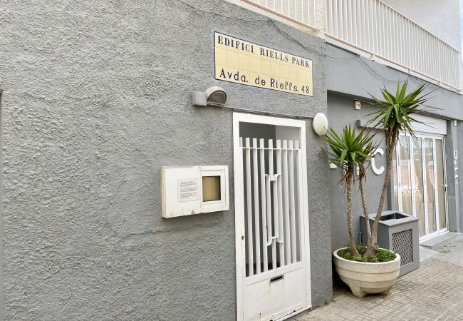 Apartment in L'Escala - RIELLS PARK 4