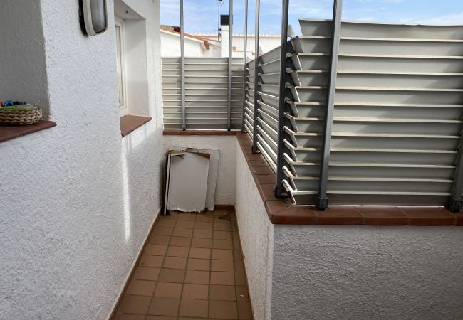 Apartment in L'Escala - RIELLS PARK 4