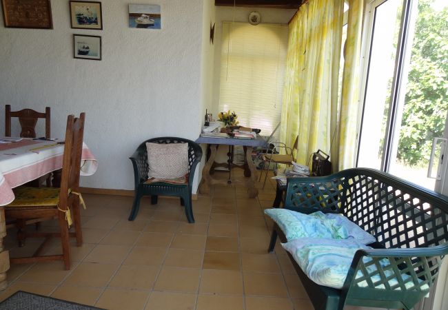 Casa en Escala - C10390
