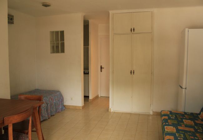 Apartament en Escala - P10270 - Reservat-Reservé